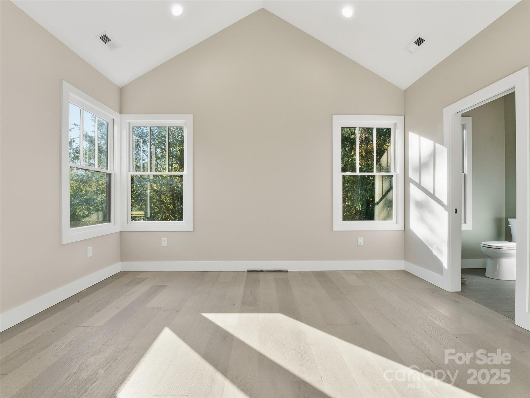 30 Olde Oak Court Hendersonville NC 28792