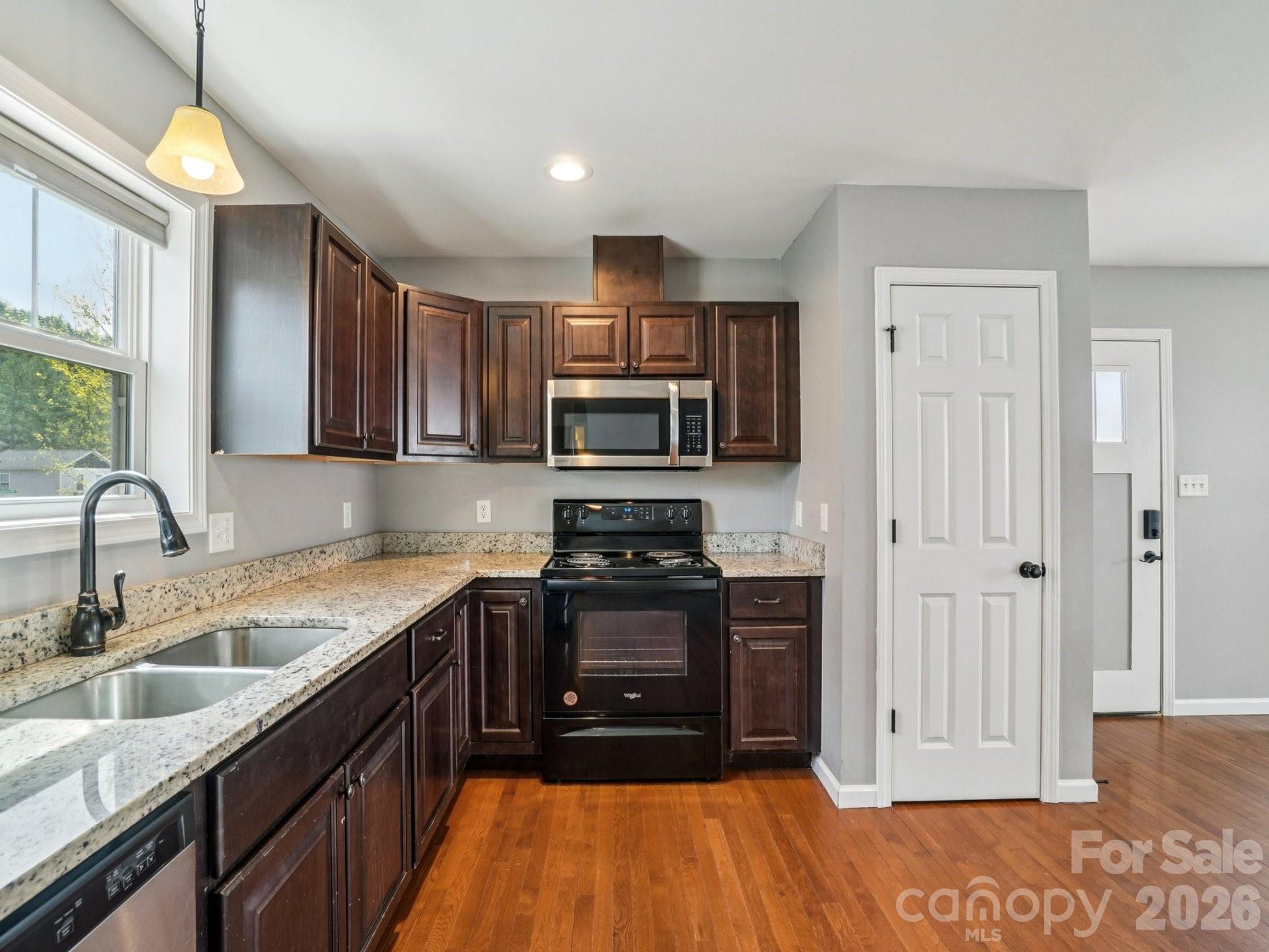 17 Yarrow Meadow Road Weaverville NC 28787