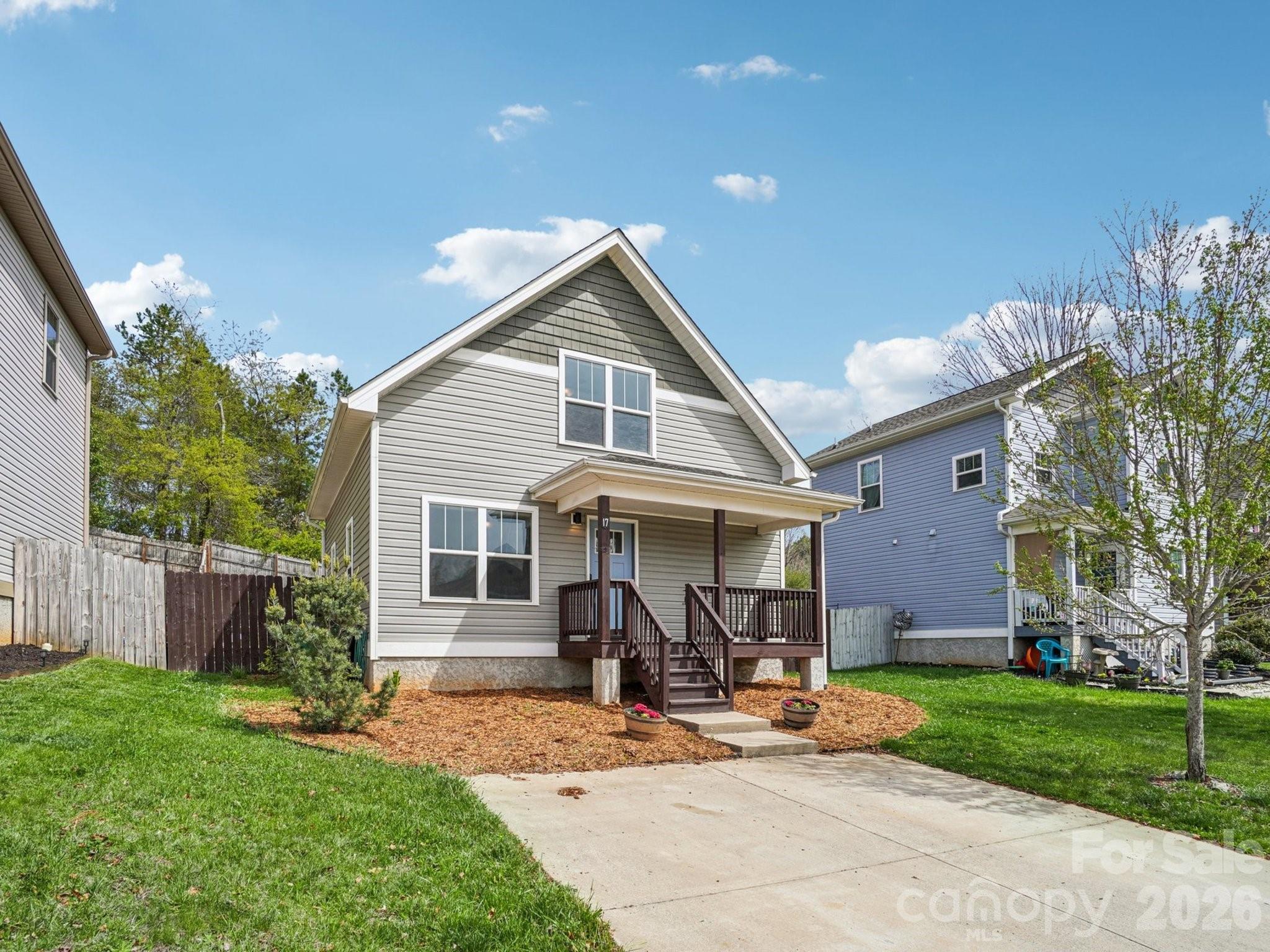 17 Yarrow Meadow Road Weaverville NC 28787