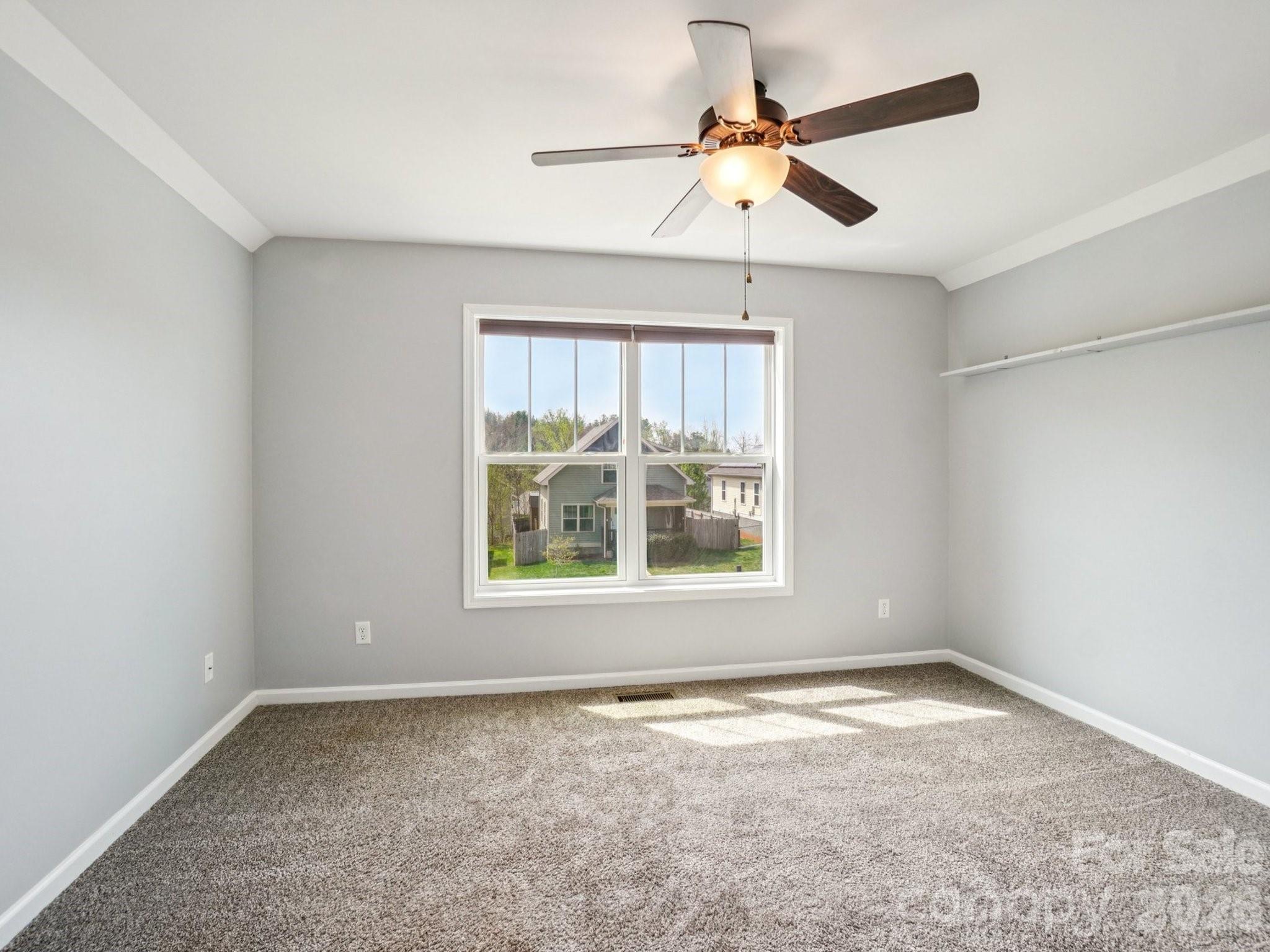 17 Yarrow Meadow Road Weaverville NC 28787