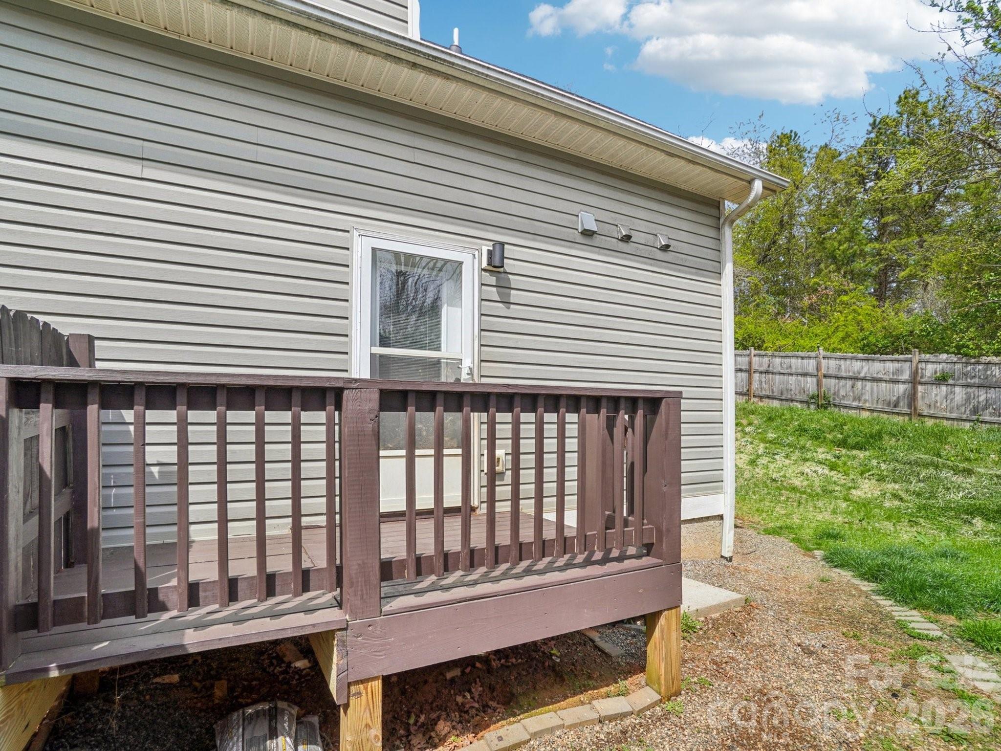 17 Yarrow Meadow Road Weaverville NC 28787