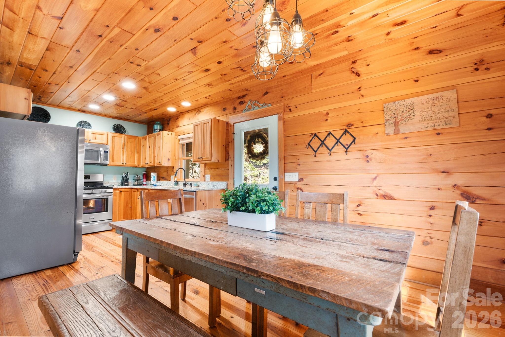 135 Jake Trail Vilas NC 28692