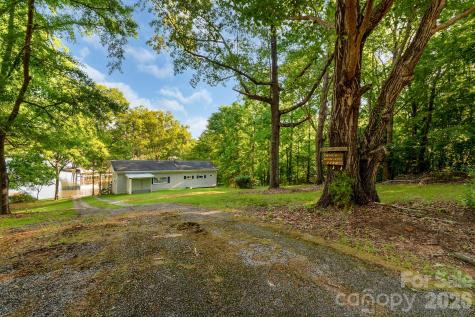 2208 Singleton Creek Road Liberty Hill SC 29074