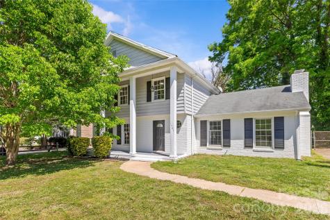 1401 Cedarwood Lane Charlotte NC 28212