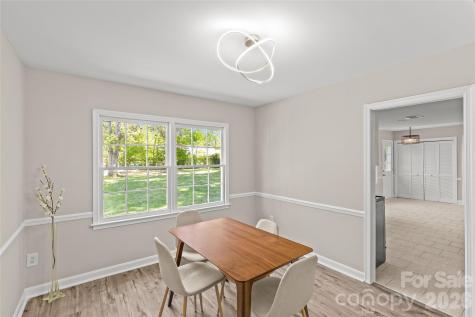 1401 Cedarwood Lane Charlotte NC 28212
