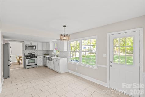 1401 Cedarwood Lane Charlotte NC 28212