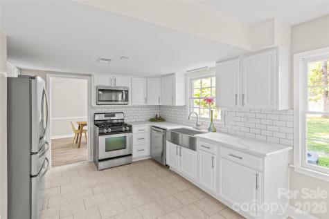 1401 Cedarwood Lane Charlotte NC 28212