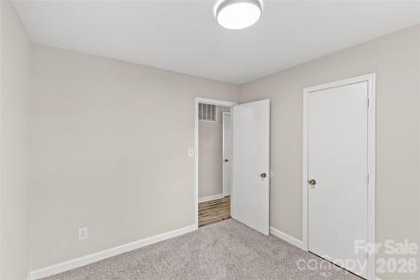 1401 Cedarwood Lane Charlotte NC 28212