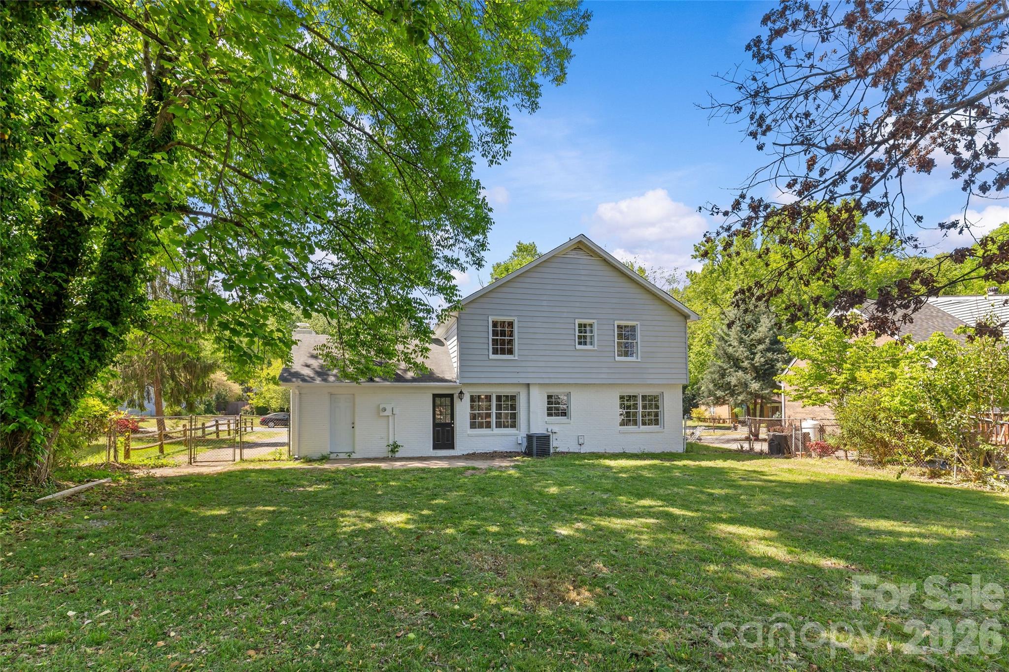 1401 Cedarwood Lane Charlotte NC 28212