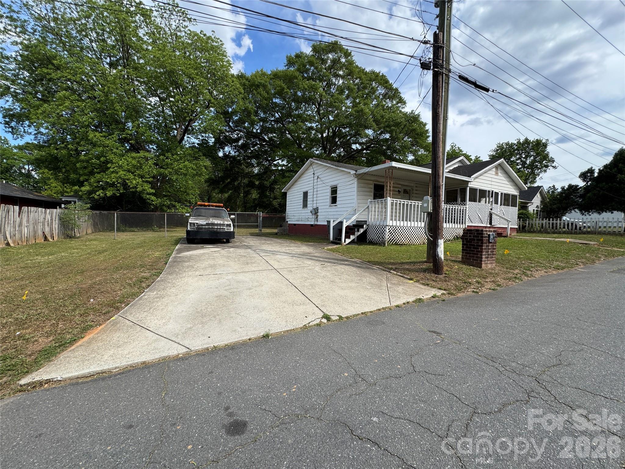 3209 Lasalle Street Charlotte NC 28216