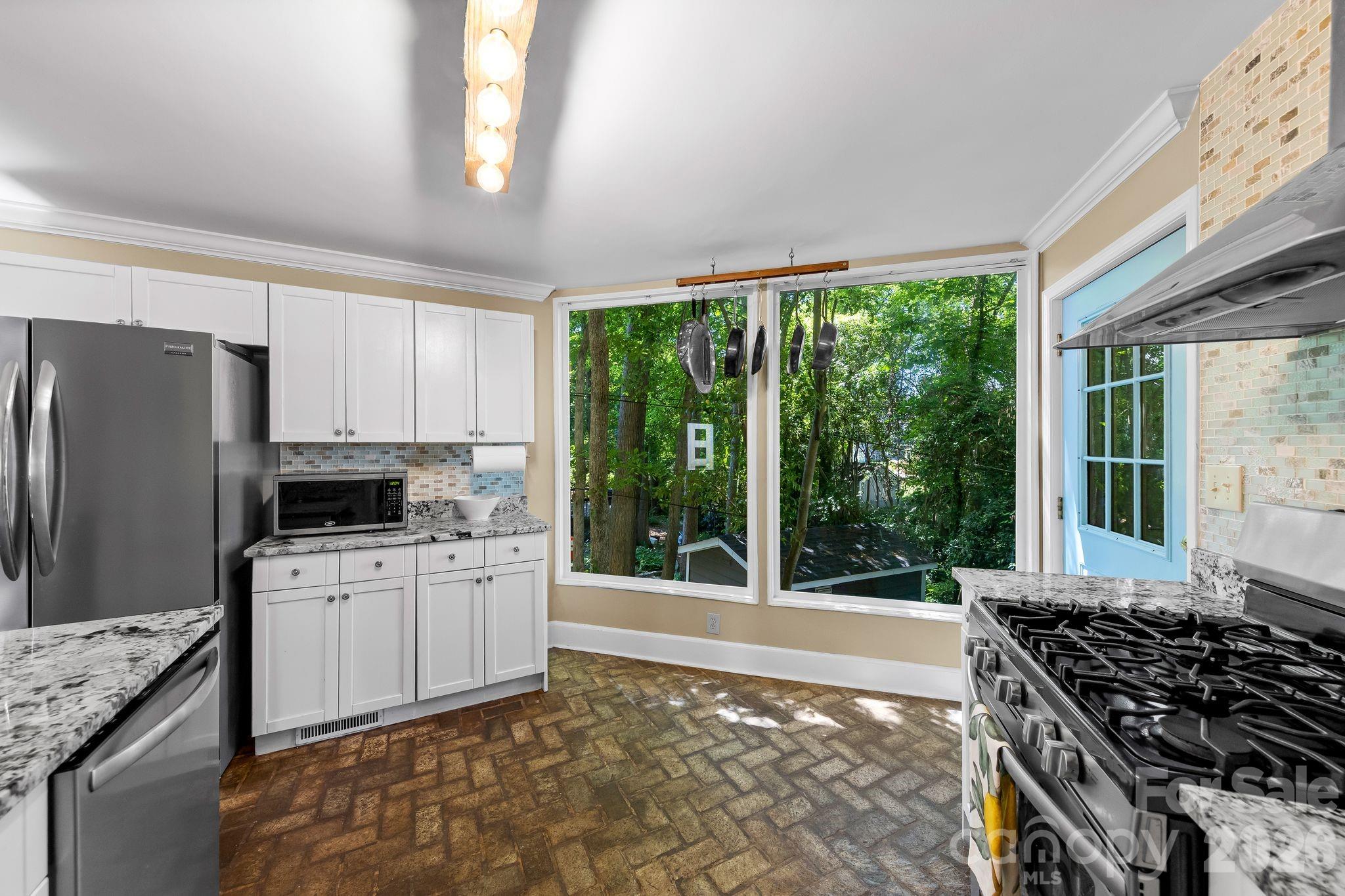 1512 Ideal Way Charlotte NC 28203