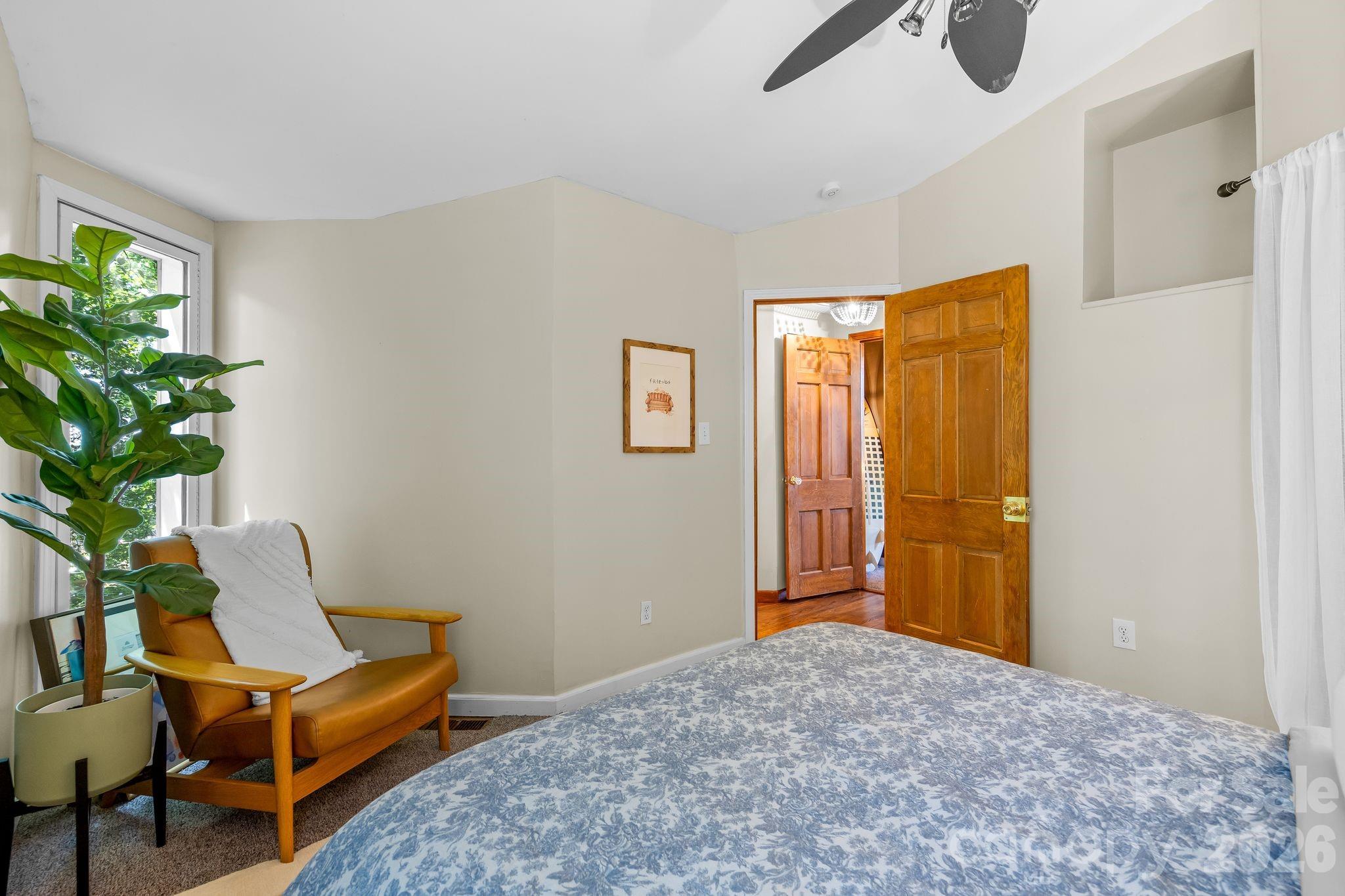 1512 Ideal Way Charlotte NC 28203