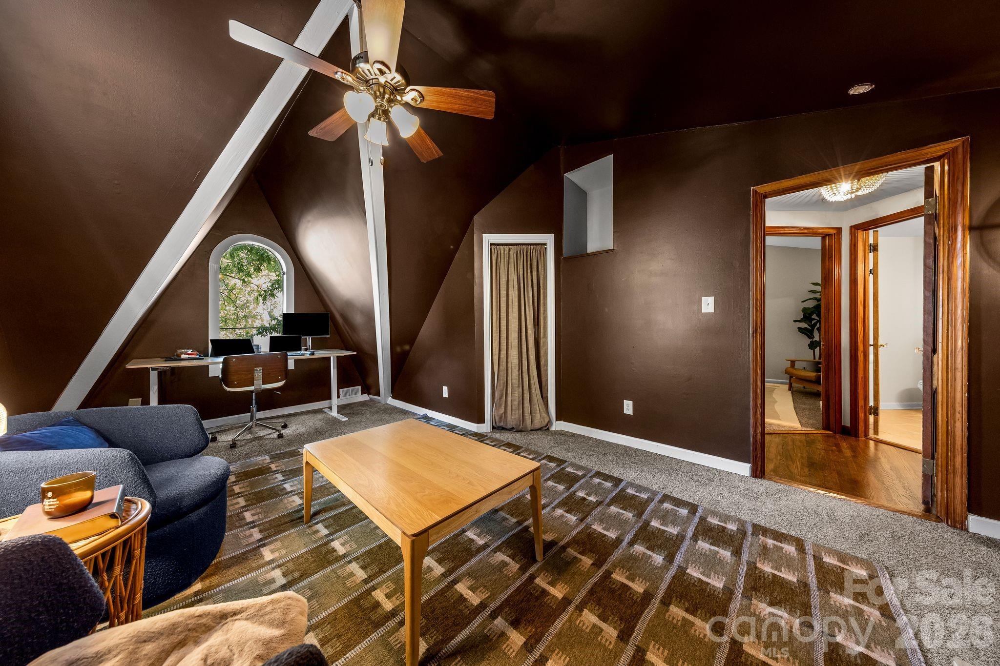 1512 Ideal Way Charlotte NC 28203