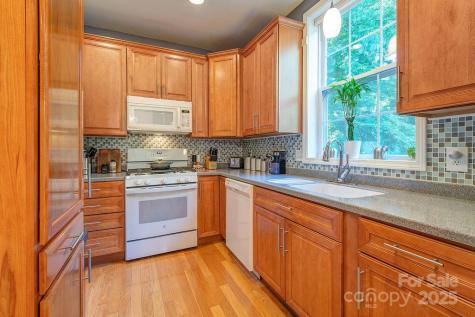 43 Kirby Road Asheville NC 28806