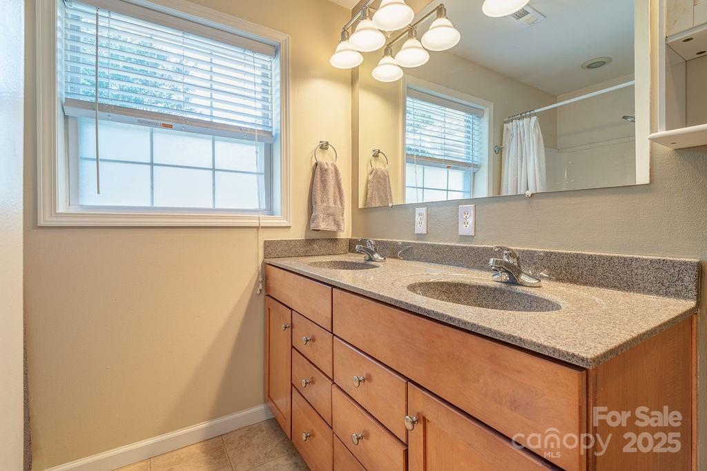 43 Kirby Road Asheville NC 28806