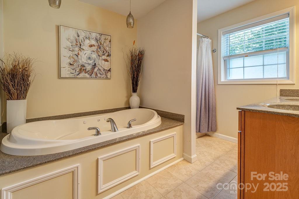 43 Kirby Road Asheville NC 28806