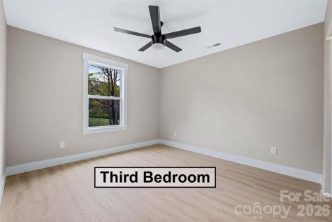 12 Knox Road Black Mountain NC 28711