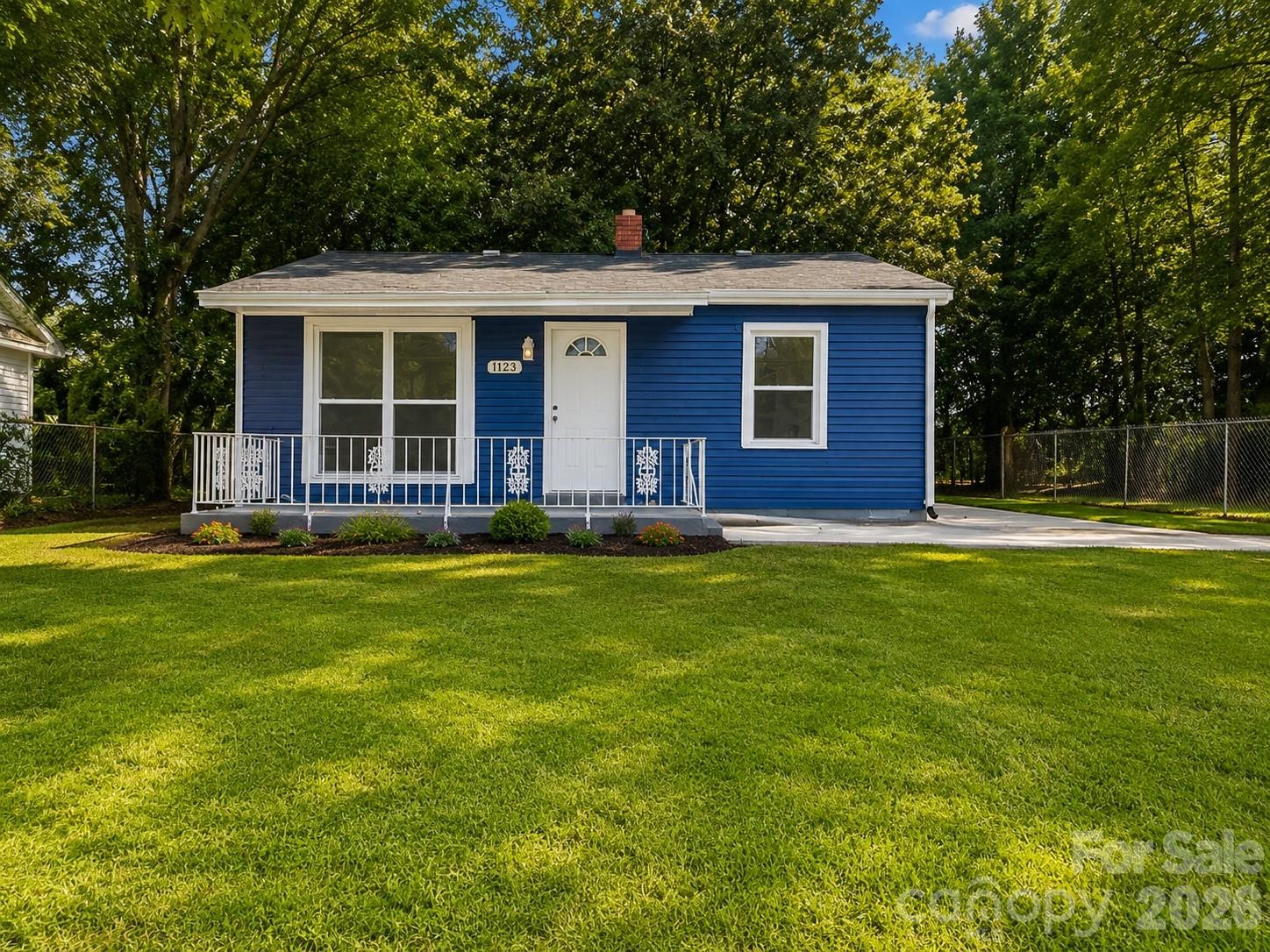 1123 Saratoga Drive Charlotte NC 28208