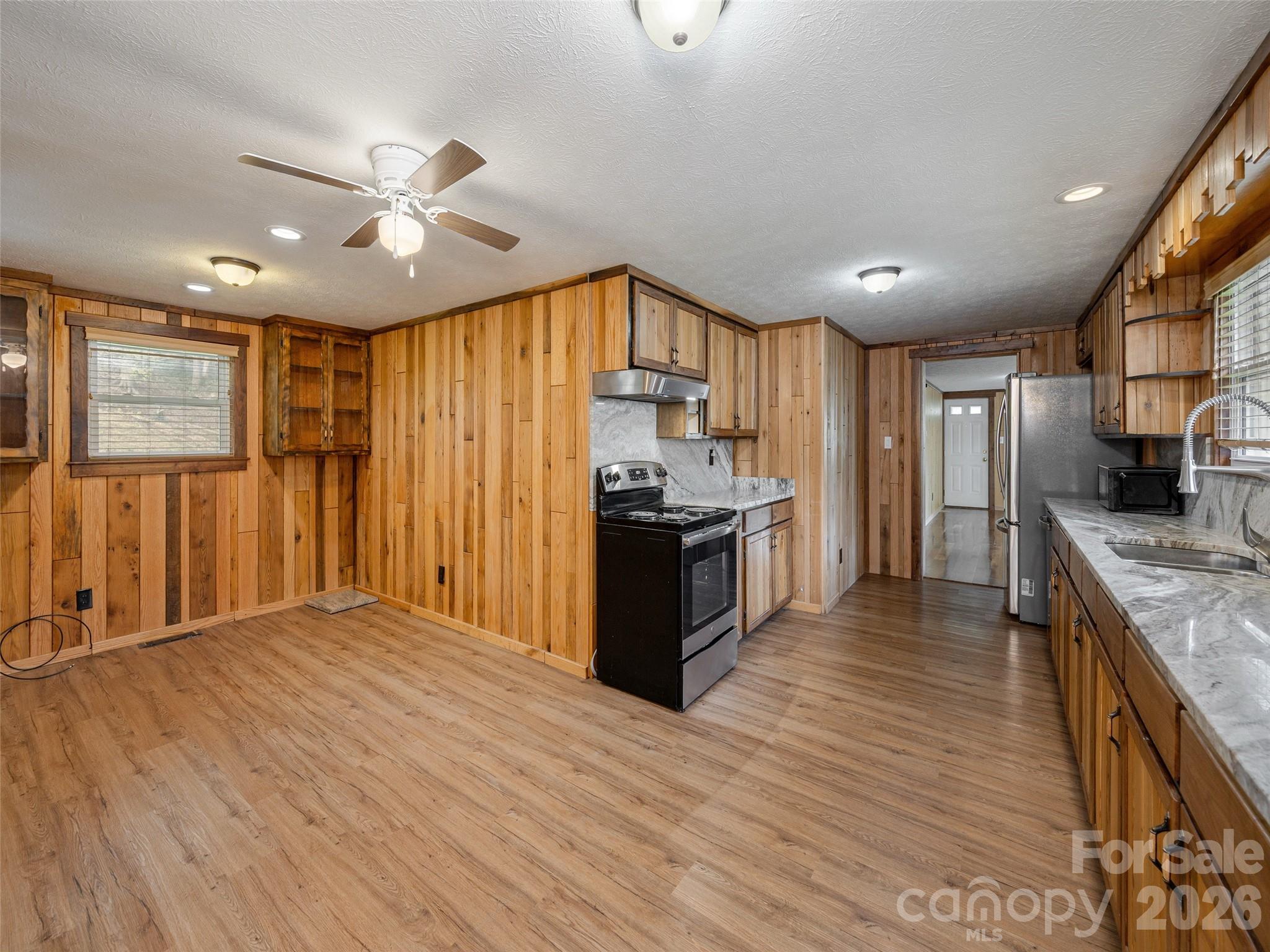 91 Rice Branch Road Asheville NC 28804
