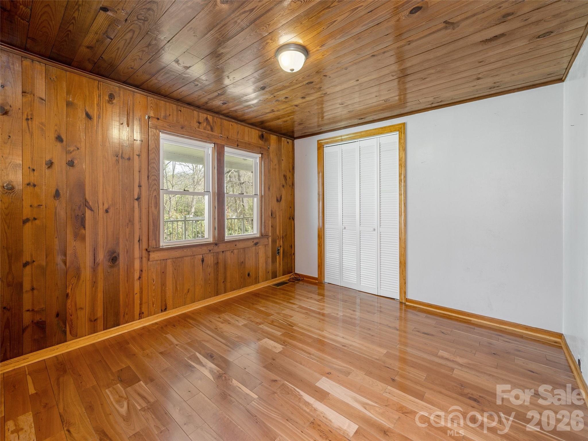 91 Rice Branch Road Asheville NC 28804