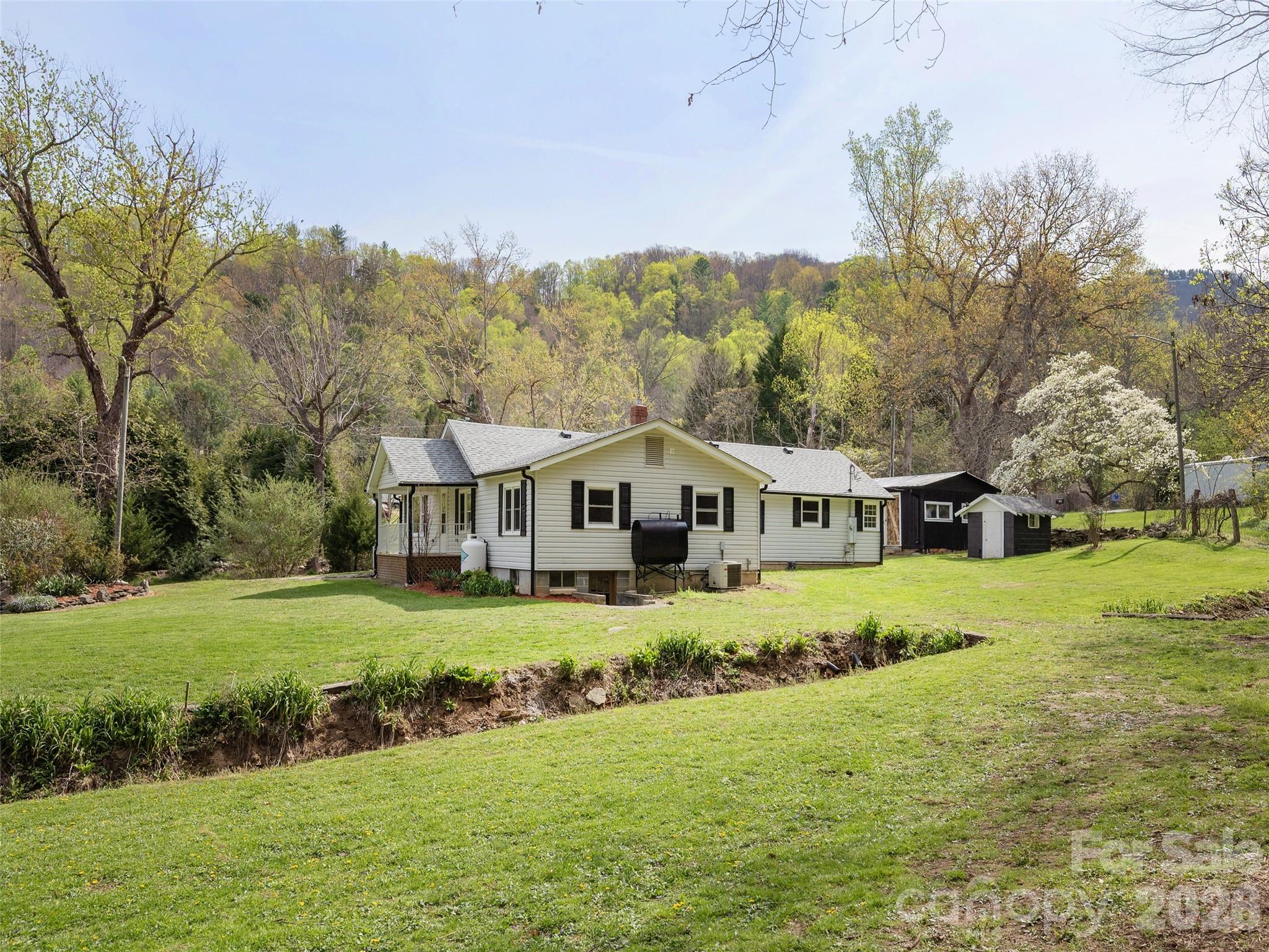 91 Rice Branch Road Asheville NC 28804