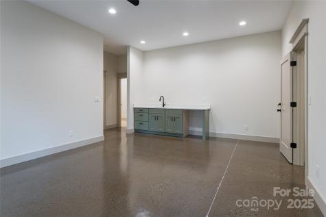 30 Acona Lane Asheville NC 28803