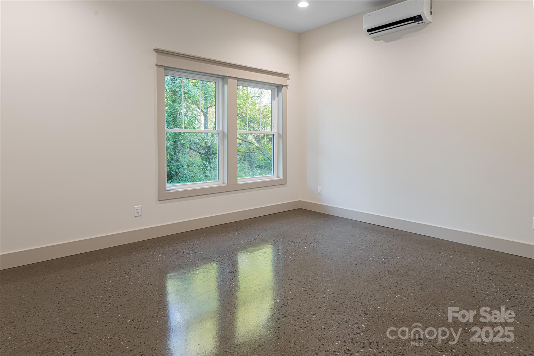 30 Acona Lane Asheville NC 28803