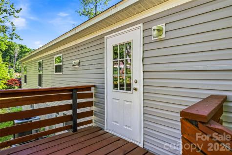 45 Alan Retreat Road Hendersonville NC 28792