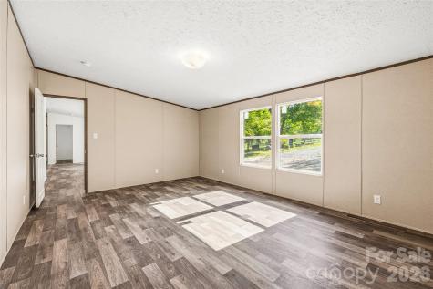 45 Alan Retreat Road Hendersonville NC 28792