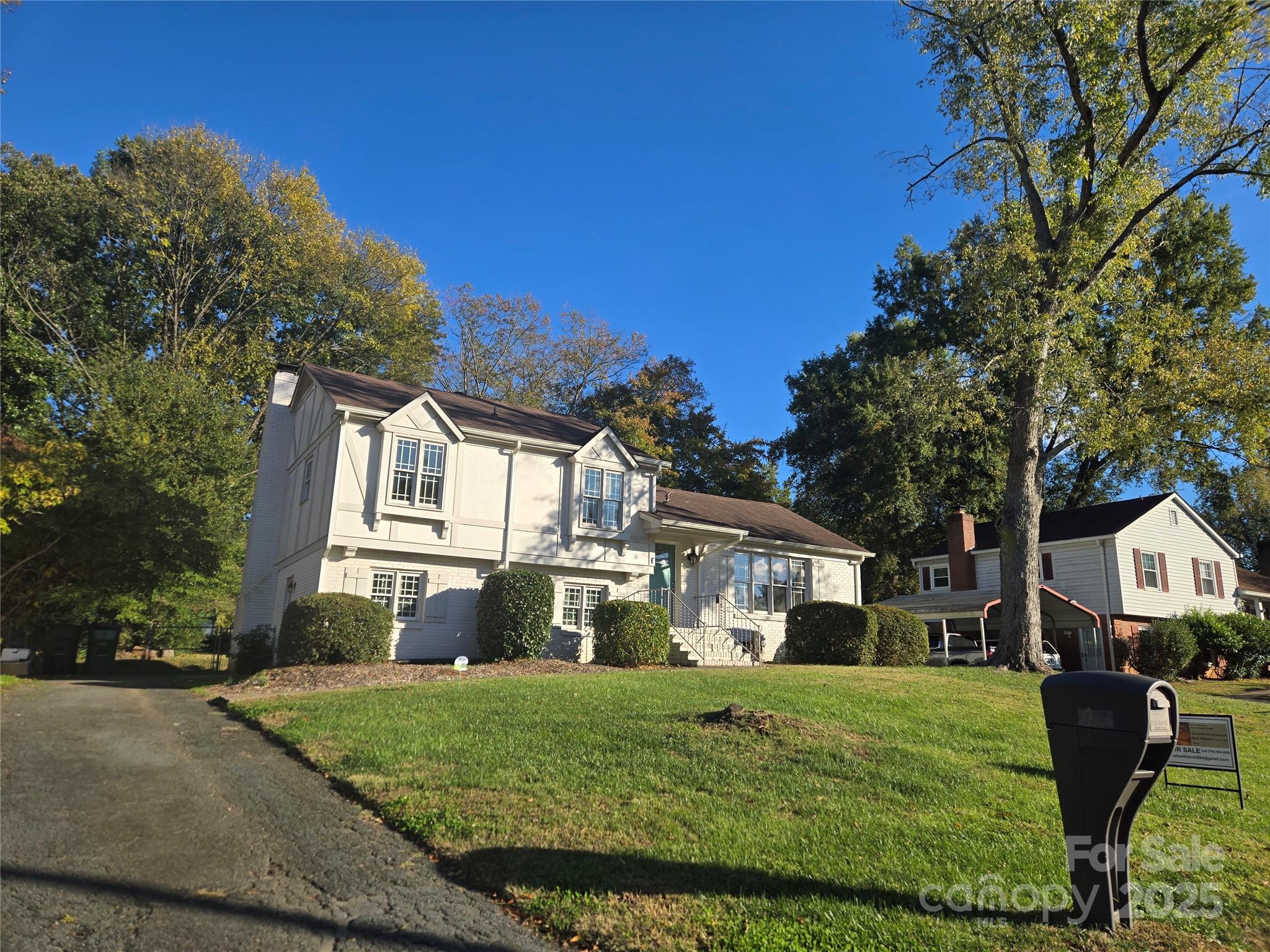 7214 Fox Hunt Road Charlotte NC 28212