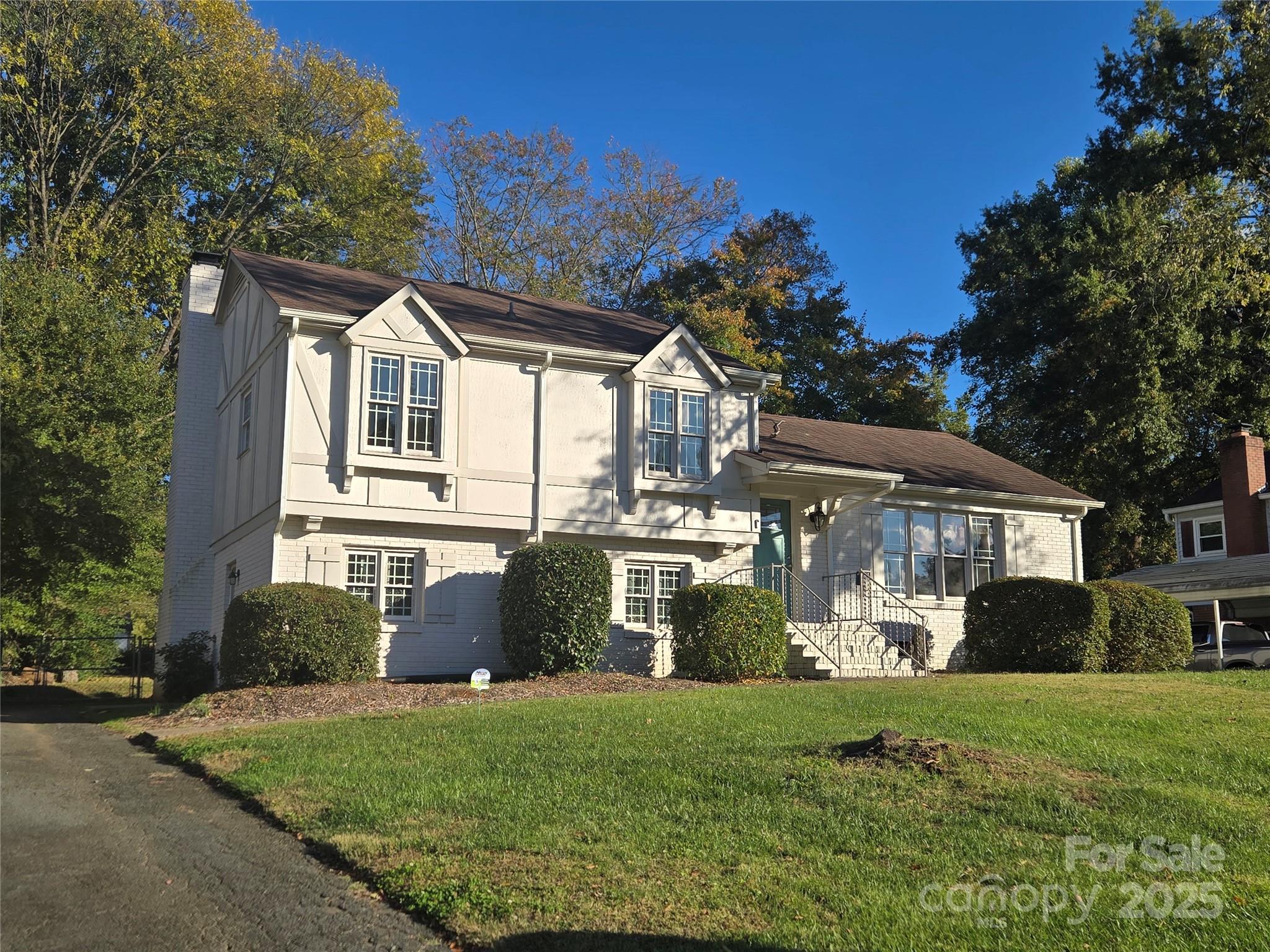7214 Fox Hunt Road Charlotte NC 28212