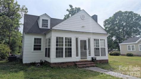 505 Williams Street Lake City SC 29560