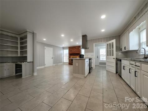 505 Williams Street Lake City SC 29560