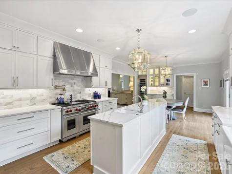4017 Moorland Drive Charlotte NC 28226