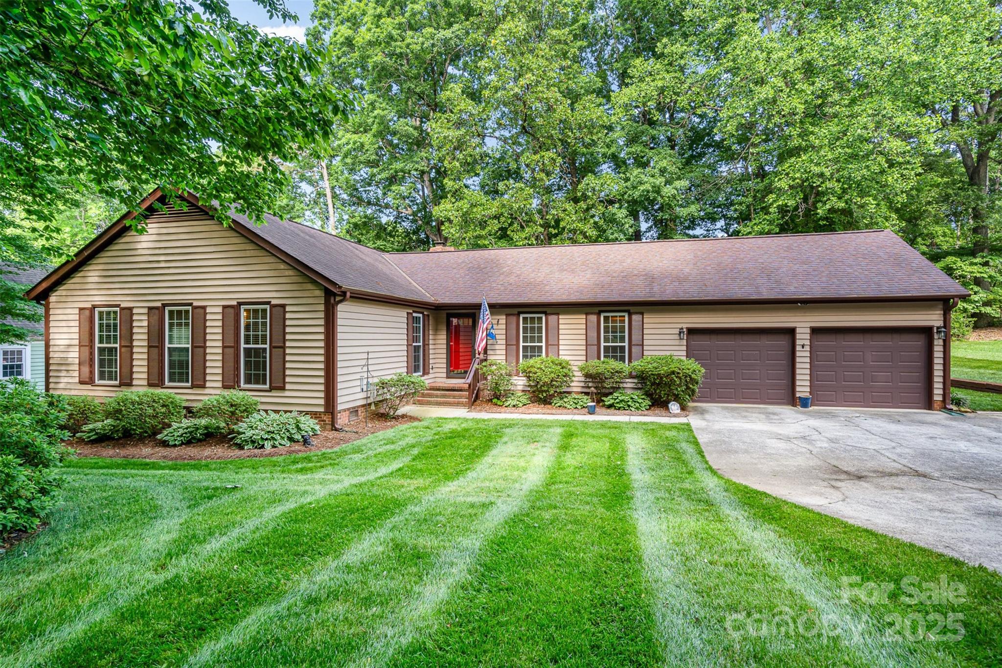 14027 Springwater Drive Matthews NC 28105
