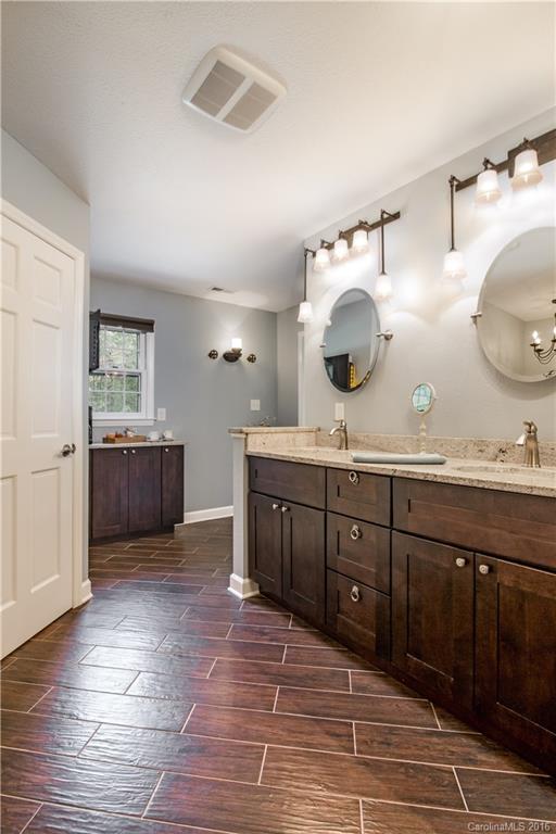 6648 Pensford Lane Charlotte NC 28270