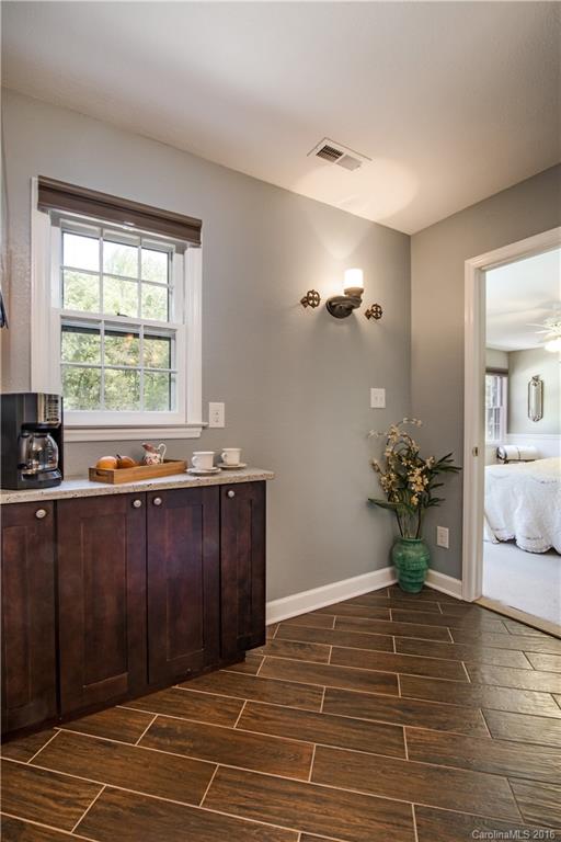 6648 Pensford Lane Charlotte NC 28270