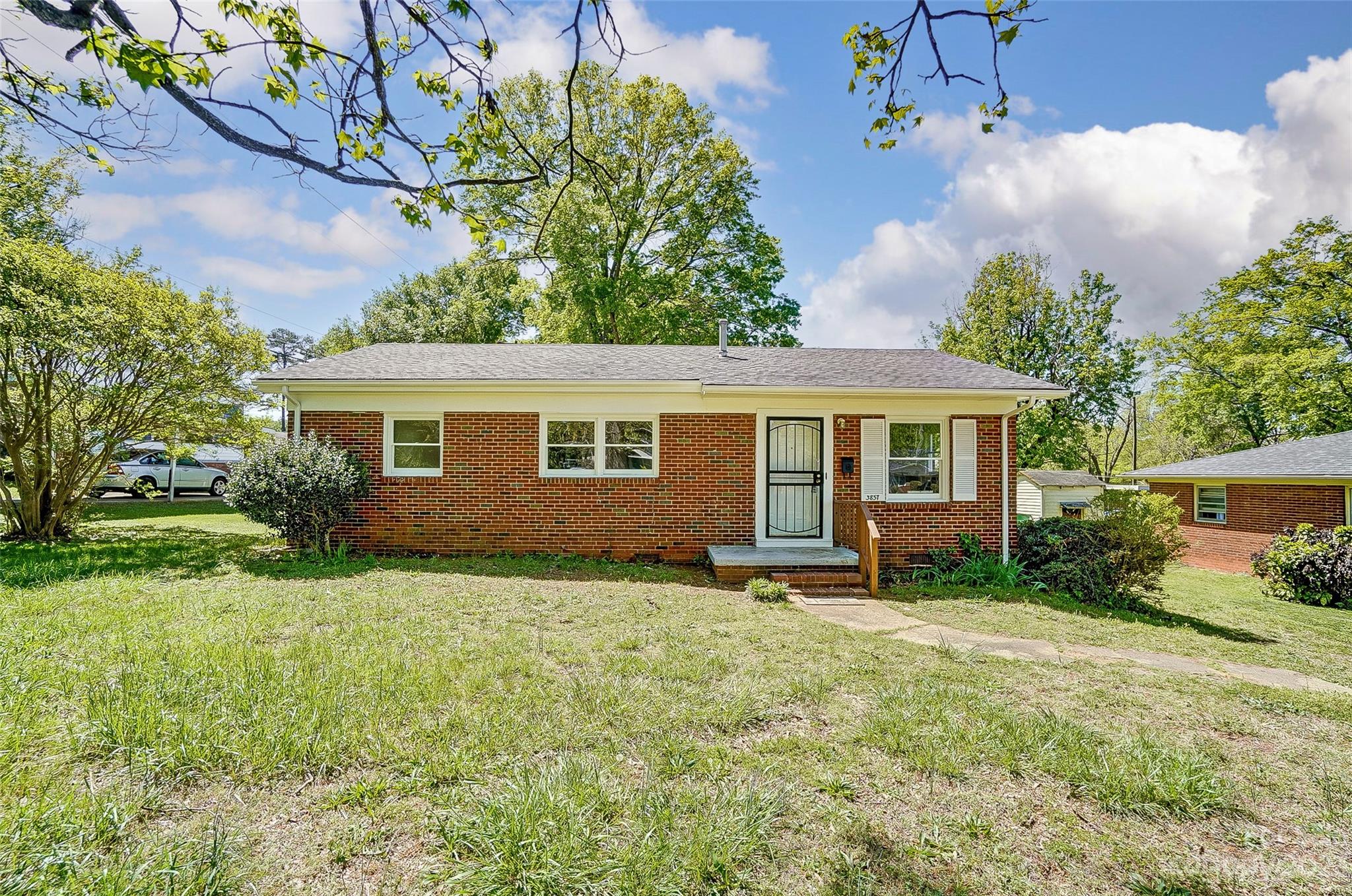 3857 Whitehall Drive Charlotte NC 28208
