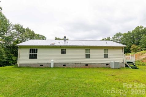 98 Cardinal Lane Burnsville NC 28714