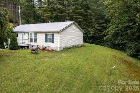 98 Cardinal Lane Burnsville NC 28714