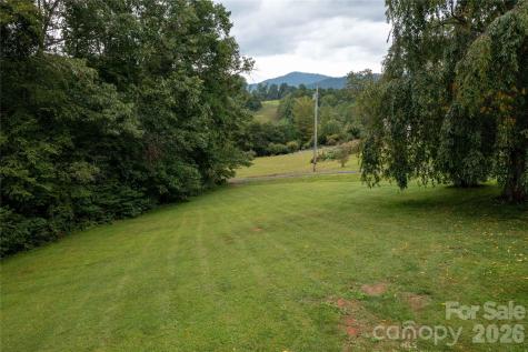 98 Cardinal Lane Burnsville NC 28714