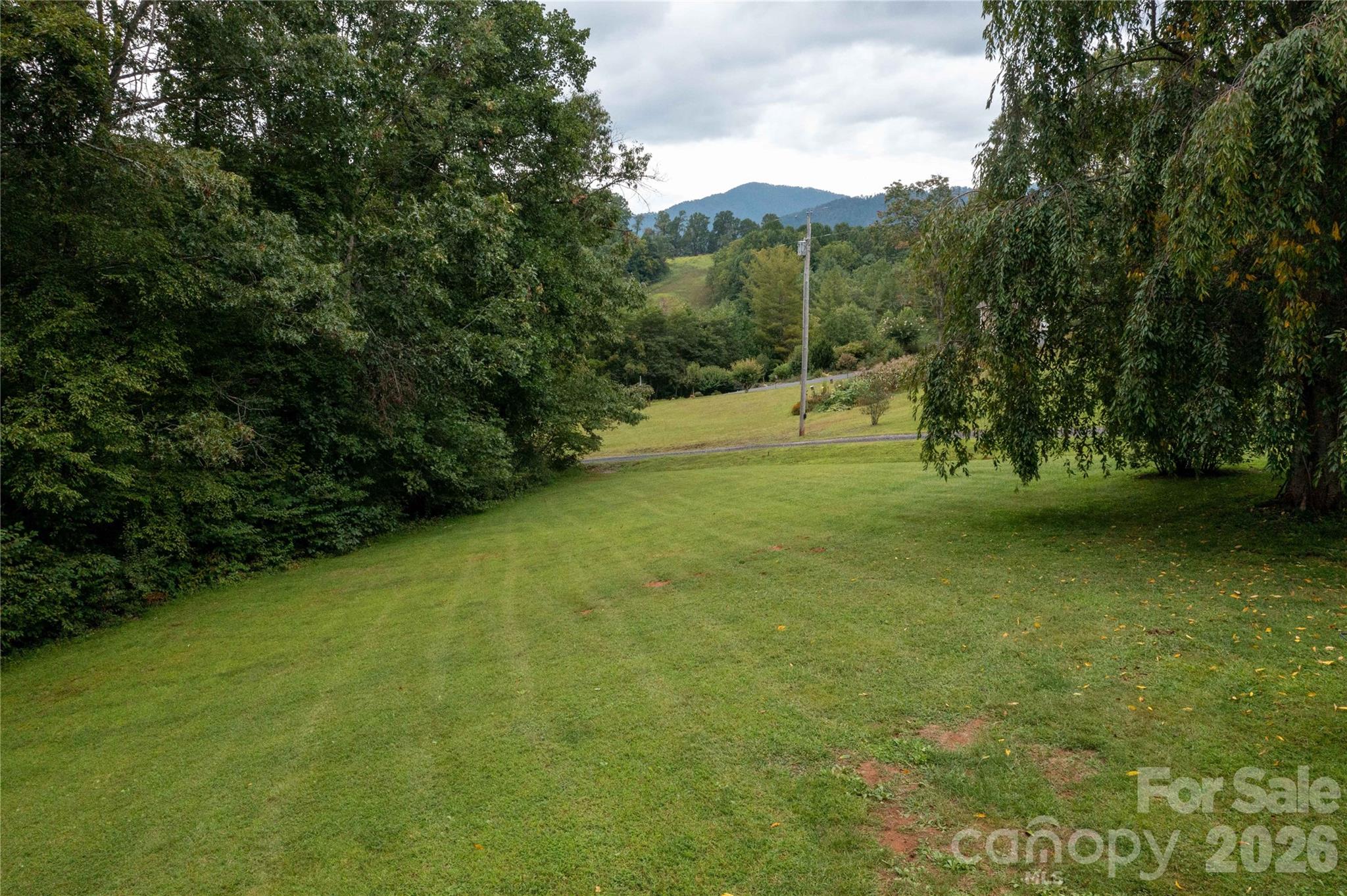 98 Cardinal Lane Burnsville NC 28714