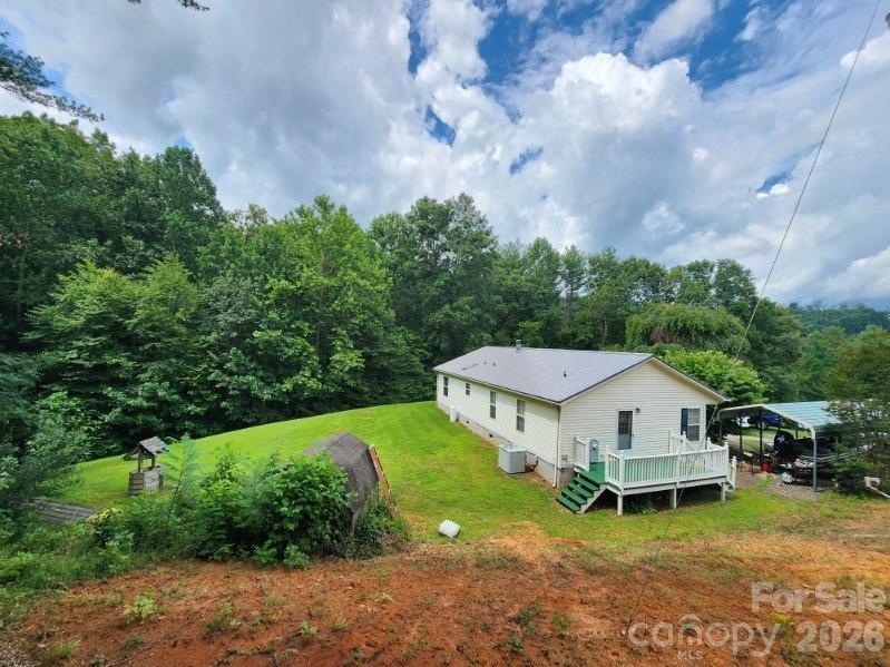 98 Cardinal Lane Burnsville NC 28714