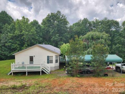 98 Cardinal Lane Burnsville NC 28714