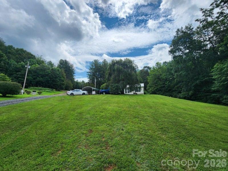 98 Cardinal Lane Burnsville NC 28714