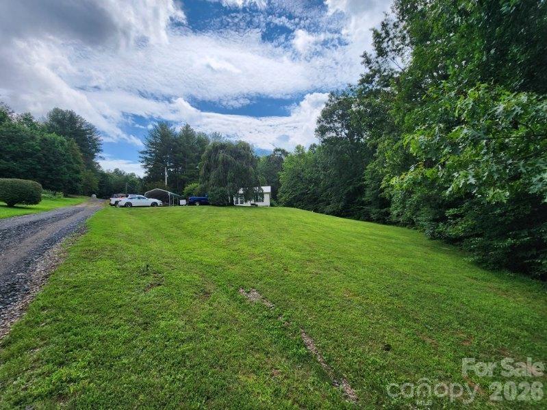 98 Cardinal Lane Burnsville NC 28714