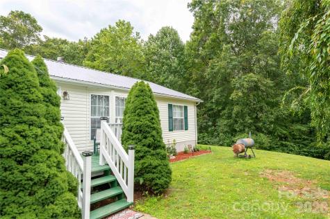 98 Cardinal Lane Burnsville NC 28714