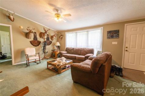 98 Cardinal Lane Burnsville NC 28714