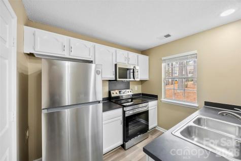 3105 Summercroft Lane Charlotte NC 28269