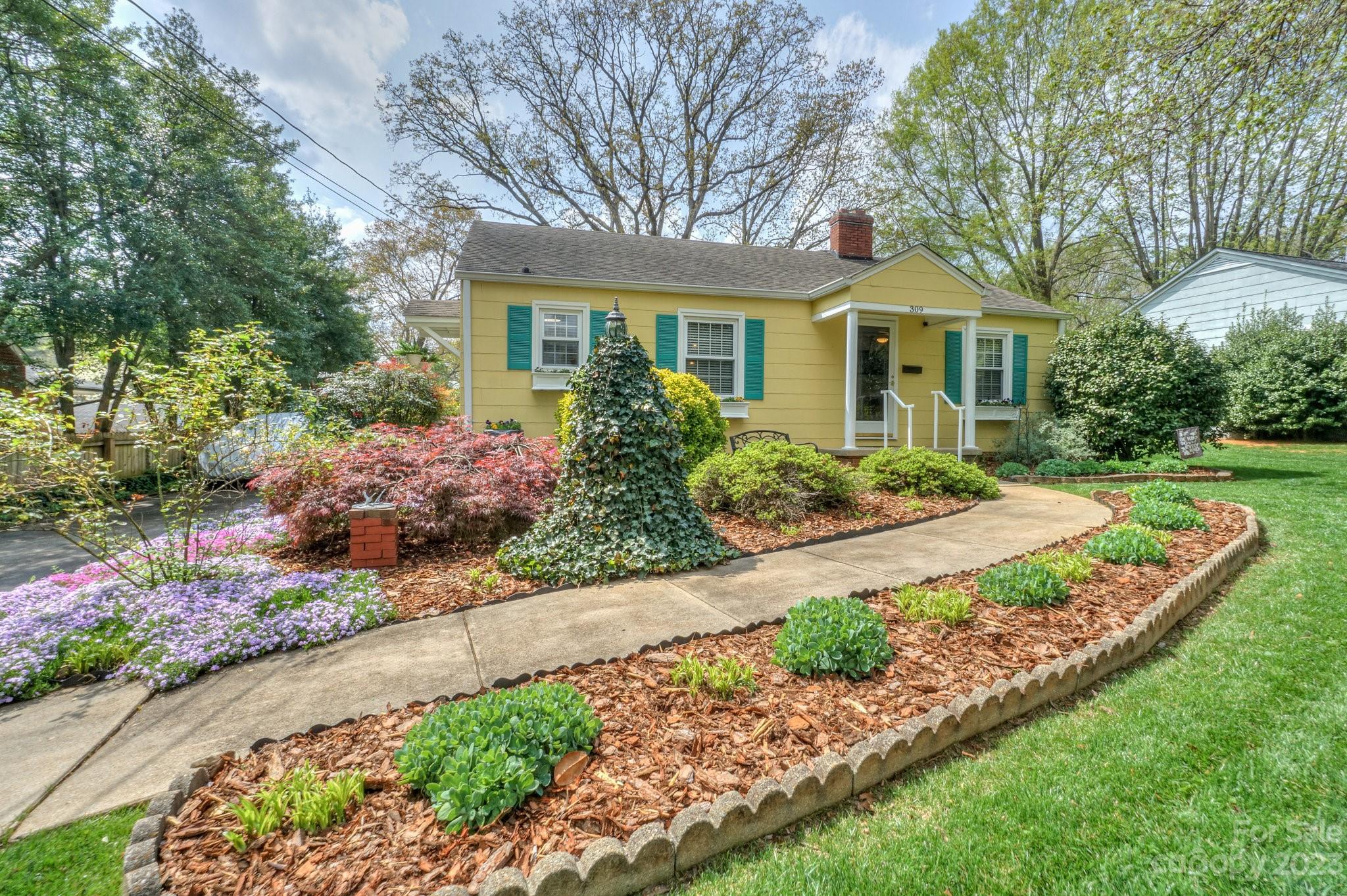 309 Magnolia Street Statesville NC 28677